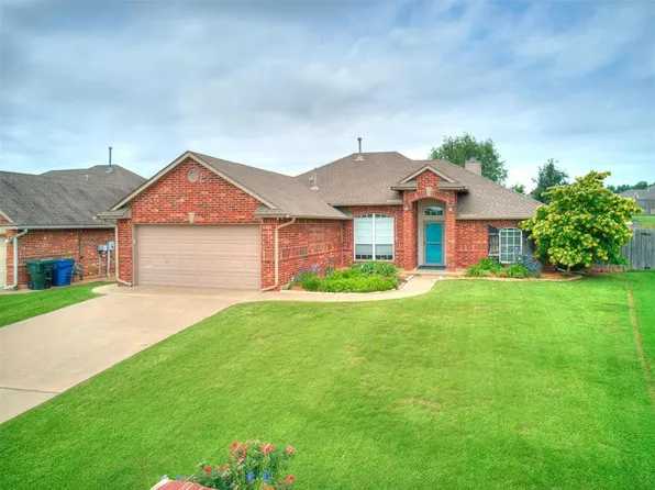 229 Stoneridge Ln, Midwest City, OK 73130