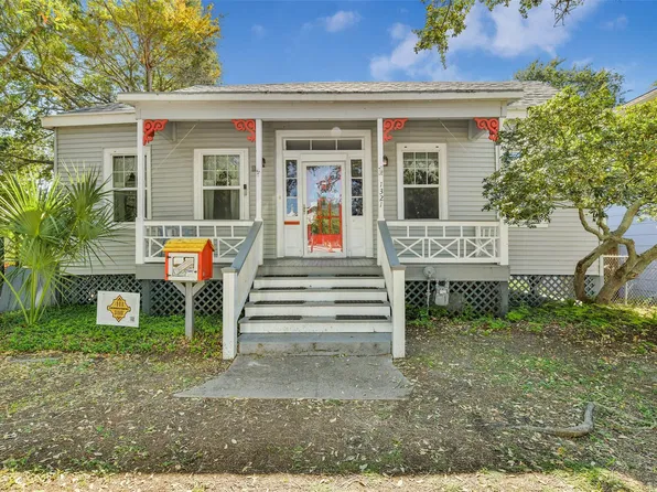 1321 Avenue K, Galveston, TX 77550