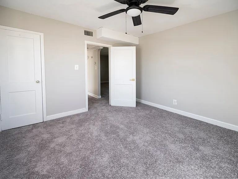 1325 E Wadsworth Ave — Photo 3