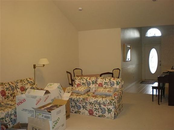 5th image of 808 N 31st St