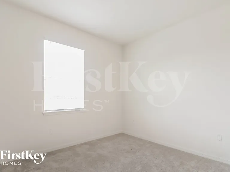 117 Windsor Reserve Dr — Photo 10