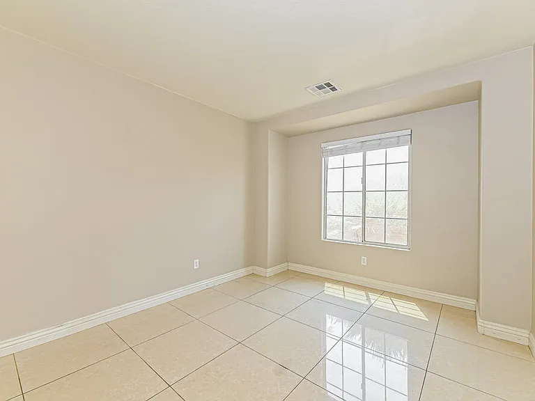 3370 Wasatch Cedars St — Photo 8
