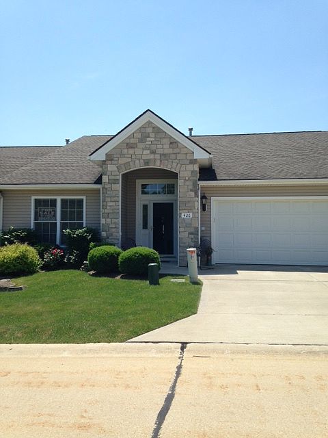 1st image of 426 Creekside Dr