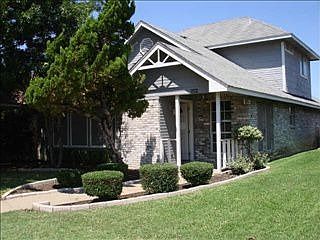1st image of 3201 Sara Dr