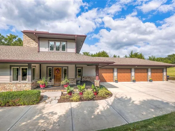 18402 W 64th St, Shawnee, KS 66218