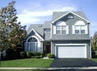 366 Haywood Dr, Round Lake, IL 60073