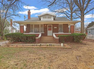 812 Hillsboro Ave, Edwardsville, IL