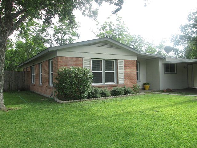1st image of 2307 E Mimosa Ave