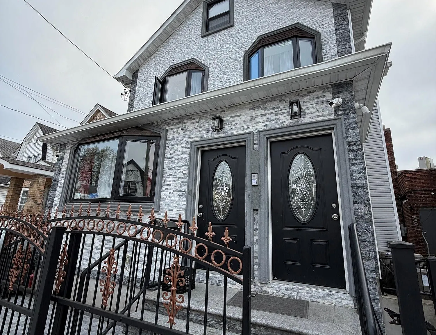 3 bed, 2.0 bath, 3100 sqft, $4,000 — Photo 2