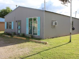 715 N Main St, Vici, OK 73859