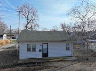 621 1/2 S Monticello St, Winamac, IN 46996