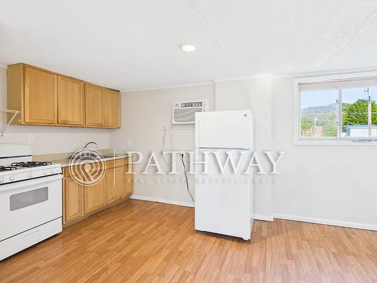 172 North St #8 — Photo 2