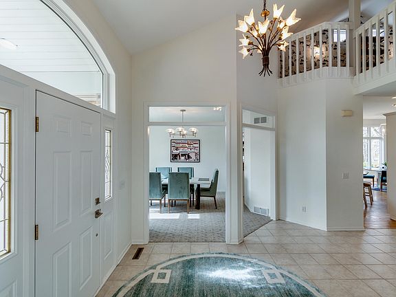 5th image of 4020 Valley Ridge Rd