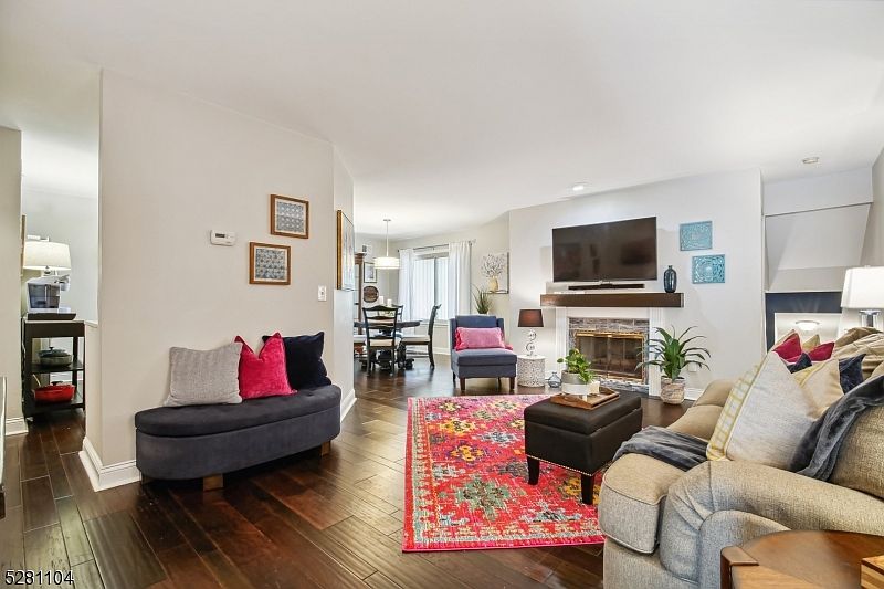 1st image of 22 Kayser Ln