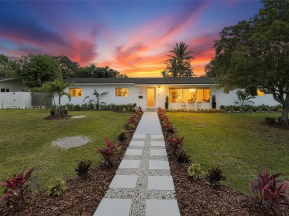 11705 SW 97th Ct, Miami, FL 33176