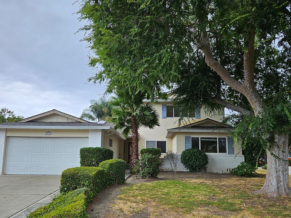 1st image of 4685 Frontenac Park Ct