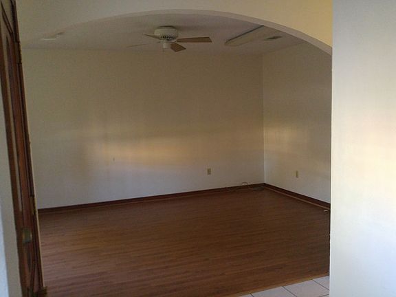 Living room/office