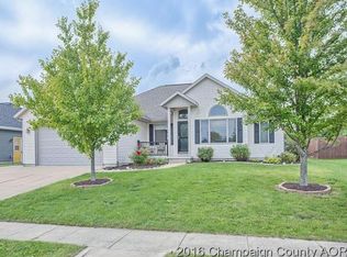 903 Timber Ridge Dr, Mahomet, IL 61853