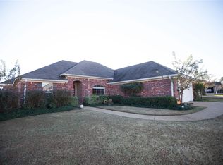 358 Kings Ridge Cir, Brandon, MS 39047