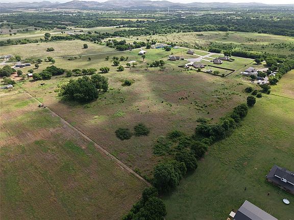 3rd image of 0 SW Quanah Rd Lot 2N