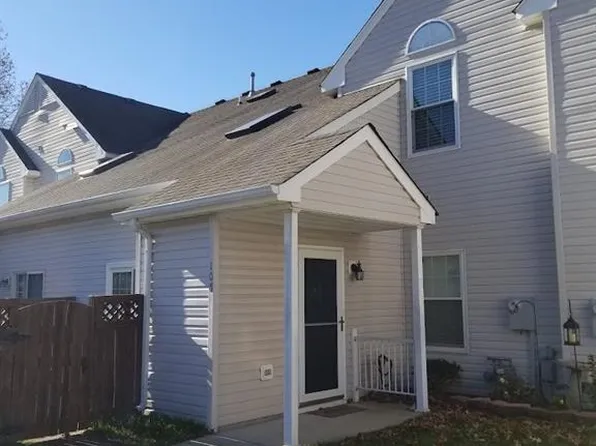 105 Kensington Pl, Yorktown, VA 23693
