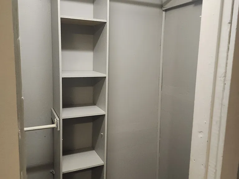 2nd Bedroom closet