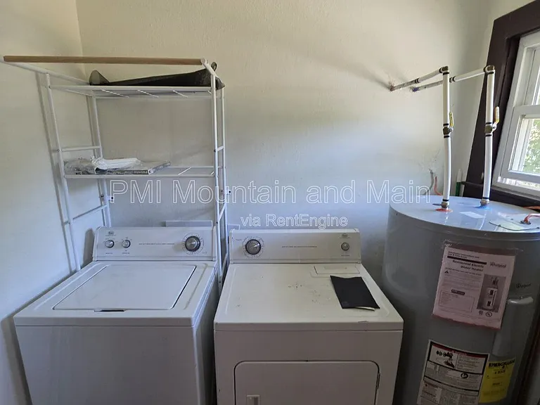 309 Dennis St — Photo 15