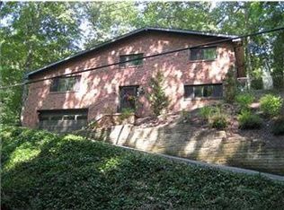 419 Valley Dr, Pittsburgh, PA 15215