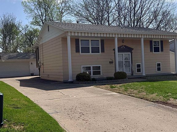 2nd image of 108 Cherokee Ln
