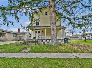 112 Adams St, Wellington, OH