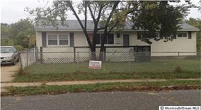 2nd image of 112 Deauville Ave