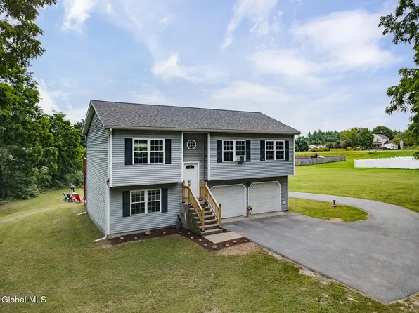 61 Locust Ridge Drive, Corinth, NY 12822