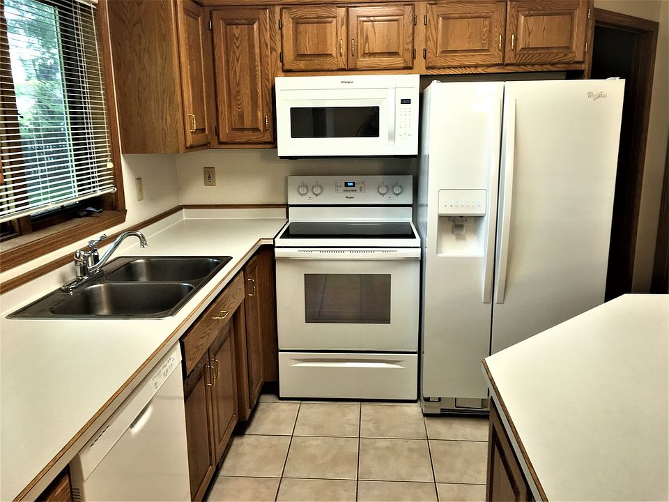 1st image of 2842 15th St S #75bddc1f0