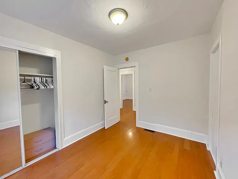2450 Parker St — Photo 14