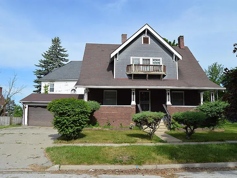 525 Owen St — Photo 1