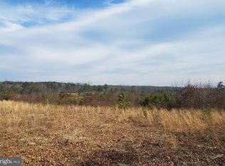 2376 Hickory Creek Rd, Louisa, VA 23093