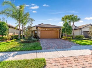 548 SE Monet Dr, Port Saint Lucie, FL 34984