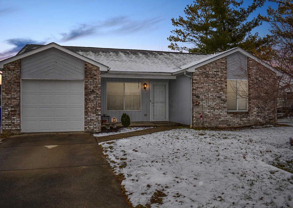 1st image of 1694 Hillsbury Dr