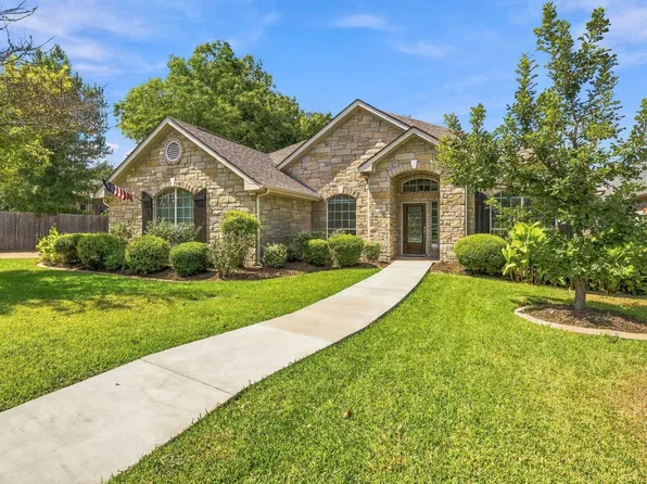 1349 River Forest Dr, Round Rock, TX 78664