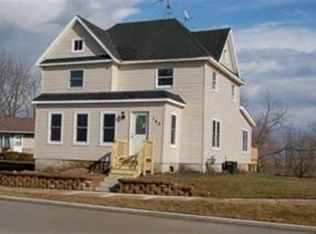 149 Warren St, Beaver Dam, WI 53916