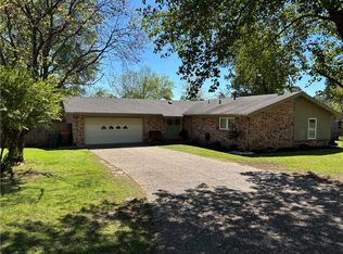 1206 Ridgewood Dr, Russellville, AR 72801