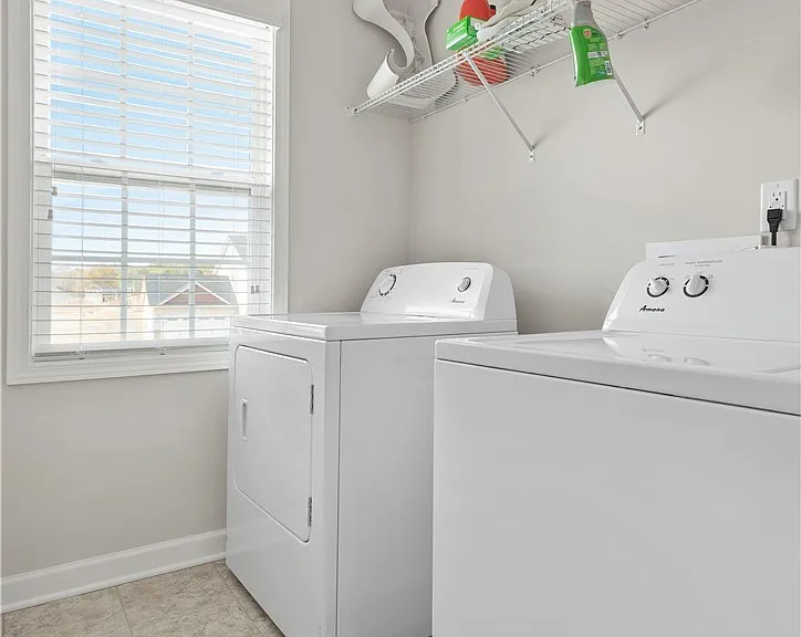 820 Leah St — Photo 24