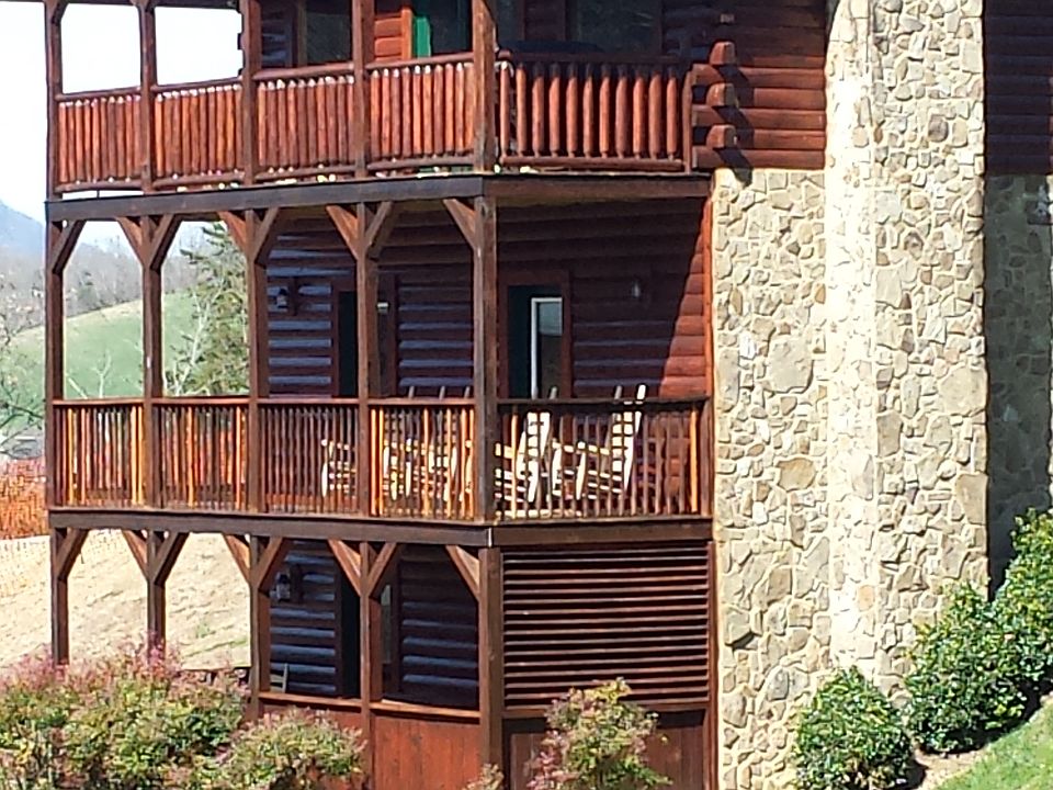 2nd image of 1647 Little Cabin Loop