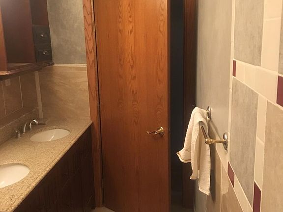 Main bathroom sink