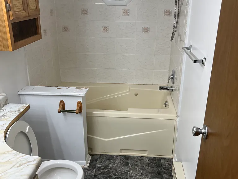 7894 Crofton Dr — Photo 6