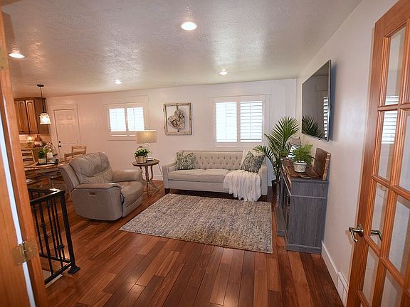 5th image of 6498 S Tierra Rose Dr