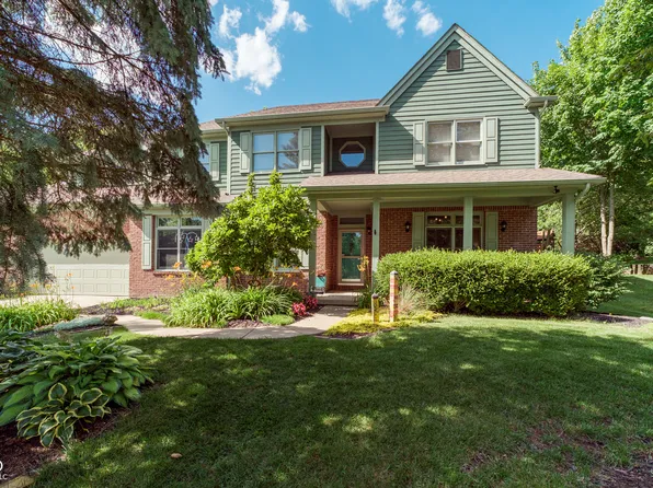 8580 Shoe Overlook Dr, Fishers, IN 46038