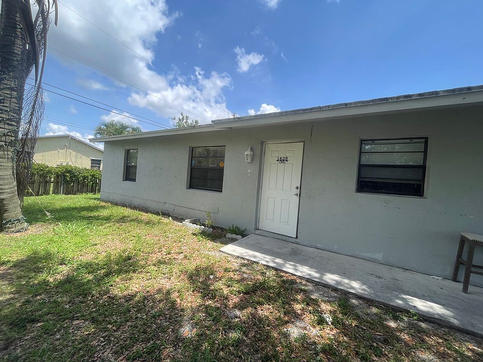 1st image of 1639 Barbarie Ln