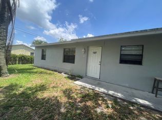 1639 Barbarie Ln, West Palm Beach, FL 33417