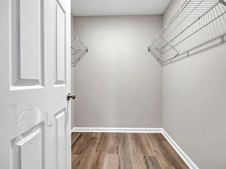 1039 Glencroft Dr — Photo 18